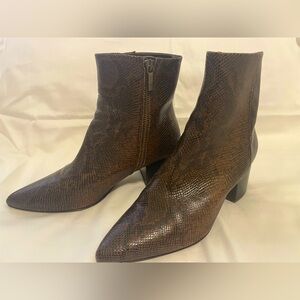 Thursday Luna Boots Size 6